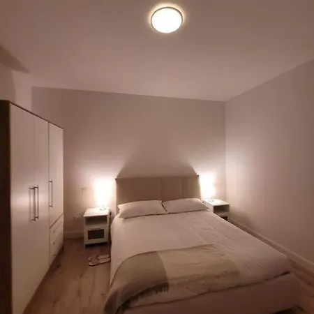 Appartement View Lovely 3bed-2bath Full Furnished.