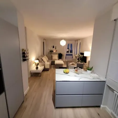 Appartement View Lovely 3bed-2bath Full Furnished.
